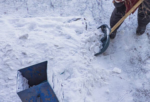 What to Expect from Trusted Winter Snow and Ice Control Service in Shelley ID