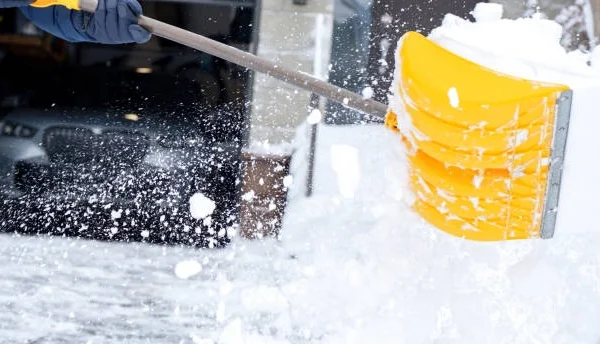 Affordable seasonal snow removal packages in Shelley ID